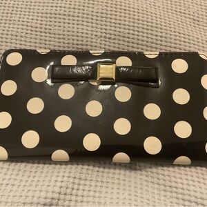 Polka Dot Wallet